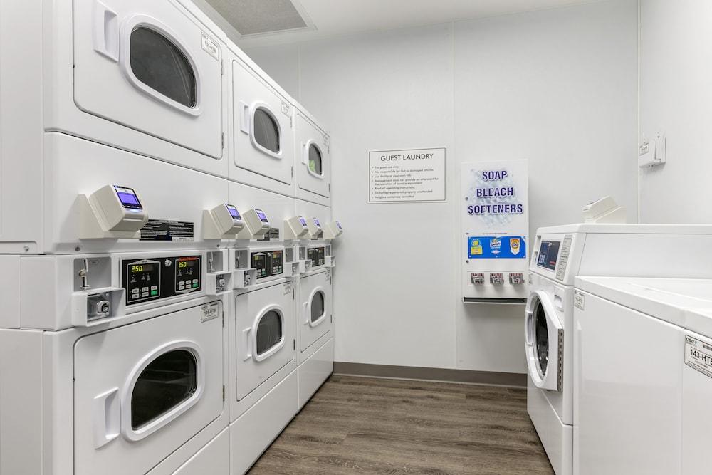 サバーバン エクステンデッド ステイ ホテル バーミングハム エクステリア 写真